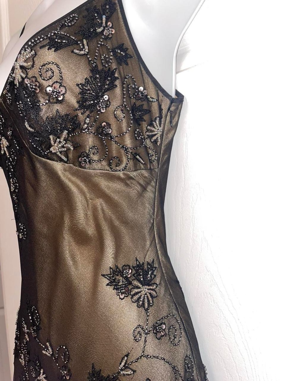 Adrianna Papell Rare Vtg Evening black and gold 100% silk midi dress.Size S/ US6 - Picture 3 of 9